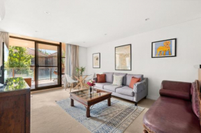 Stylish 1-Bed in the Heart of Sydney's Inner West, Sydney